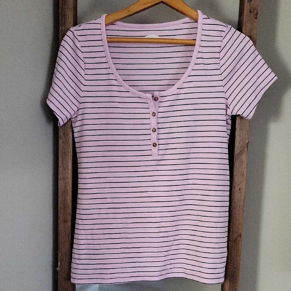 Old Navy Lavender Striped Short Sleeve Tee
